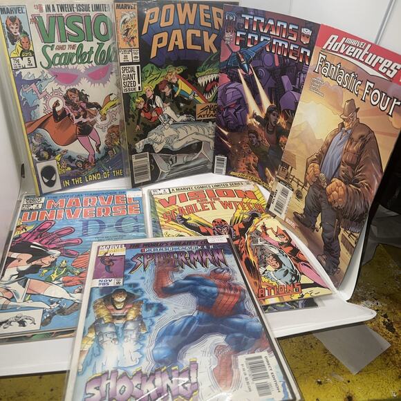 SUPER LOT 21 Assorted Marvel DC Comics SPIDER-MAN SCARLET WITCH SUPERMAN ++++ - Picture 4 of 5